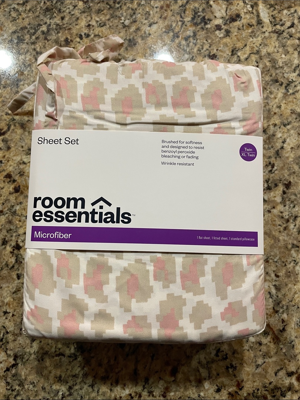 Room Essentials Microfiber Sheet Set in Pink and Tan Pattern